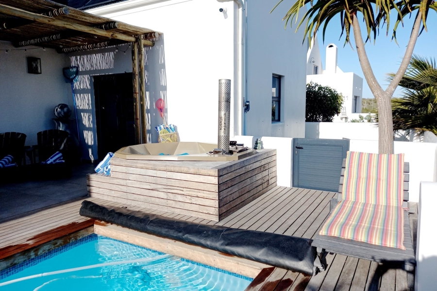 4 Bedroom Property for Sale in Jacobsbaai Western Cape
